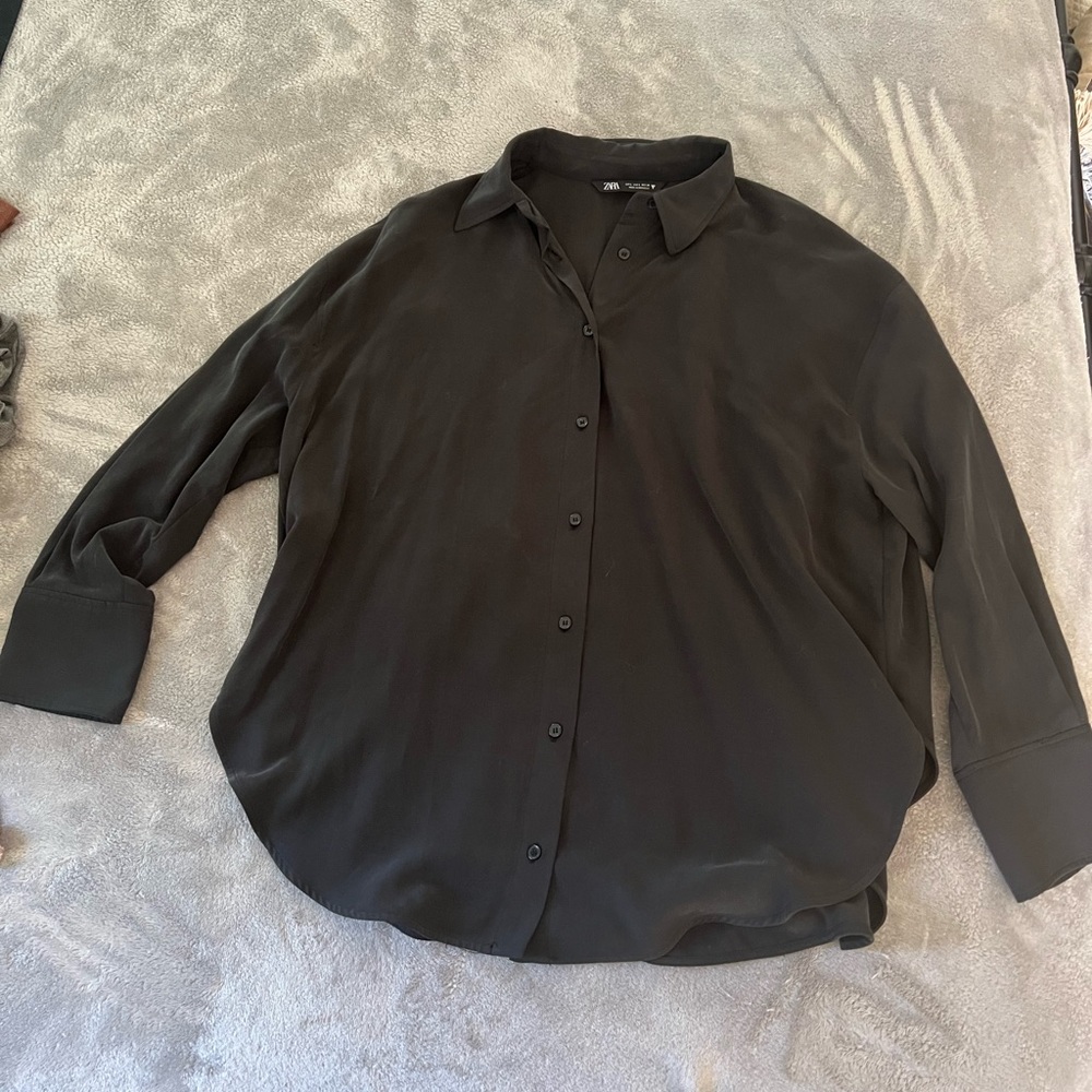 Zara long sleeve black button down